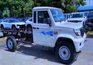Mahindra Bolero Maxx HD 2.0 L SXi CBC AC Pickup